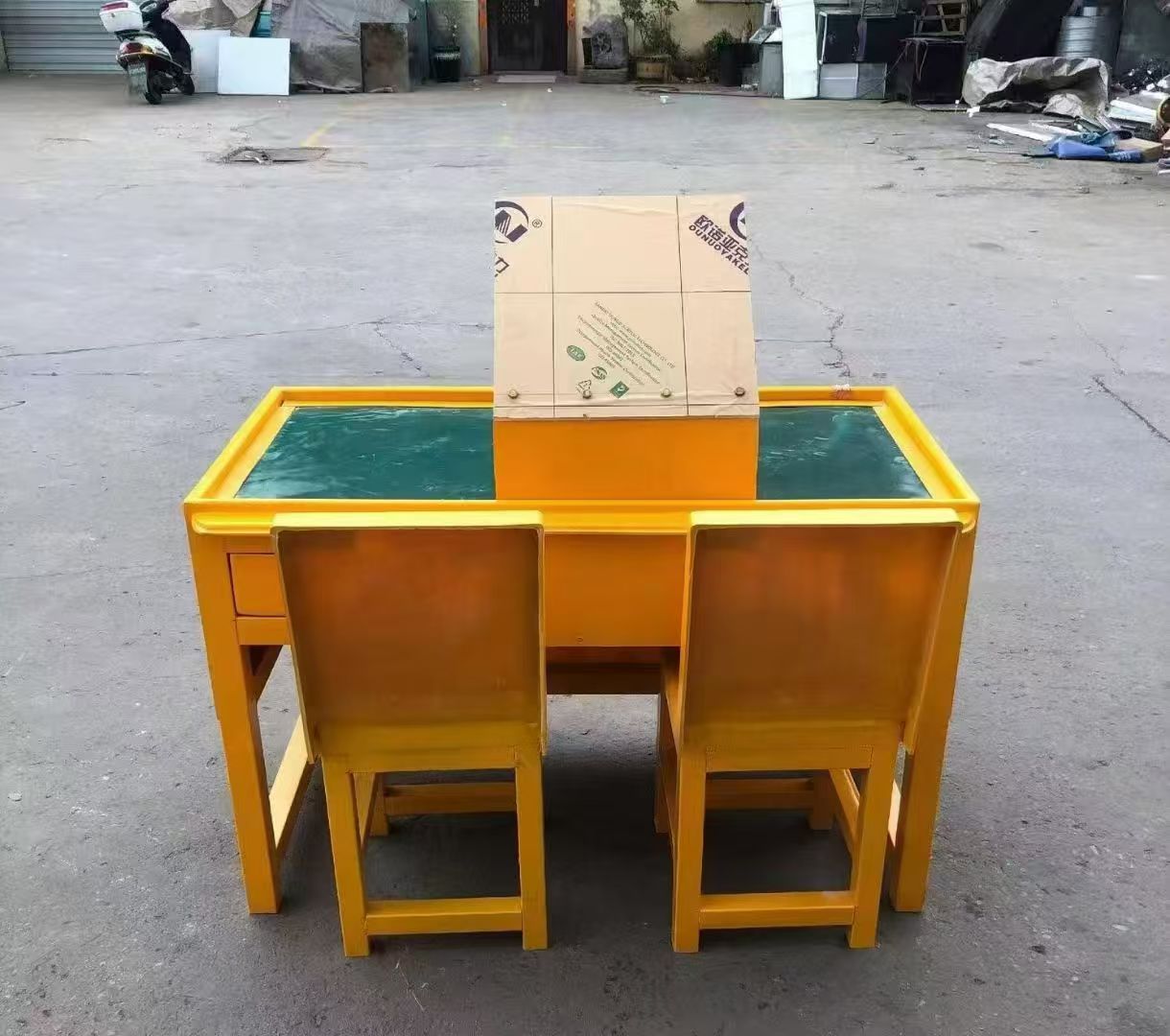 邯郸防静电导通桌井下煤矿火工品发放桌：危险品流转的安全守护者